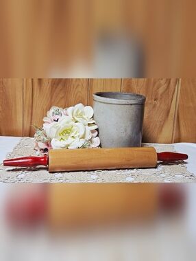 Vintage 1940's - 1950's Era Wooden Rolling Pin With Red Painted Handles Baking